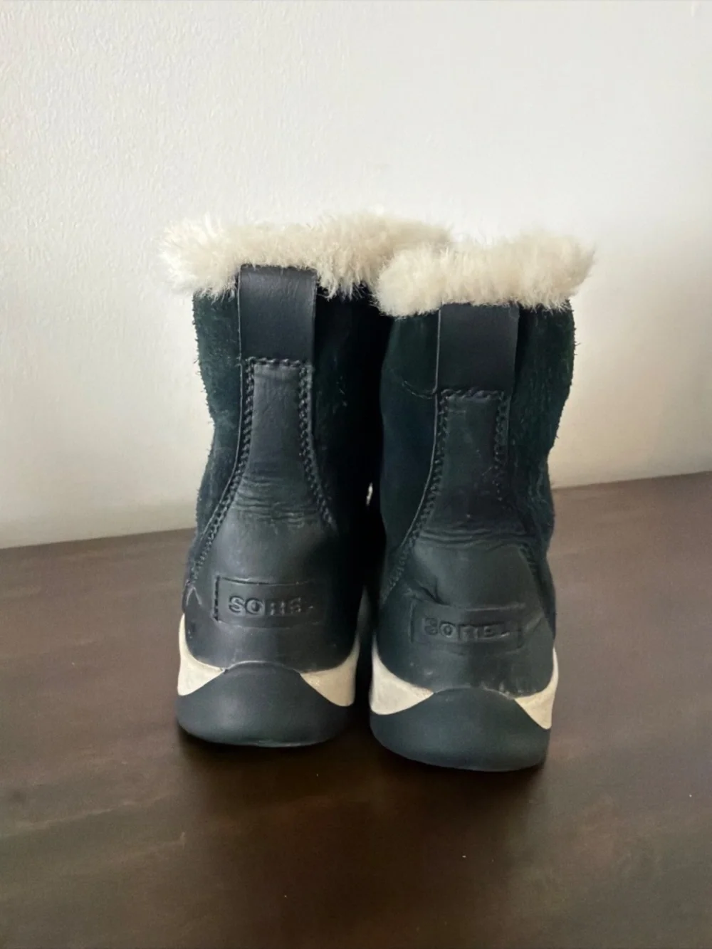 Sorel Boots Youth 3 Girls Whitney II Joan Lace Up Winter Suede Bootie NY3904